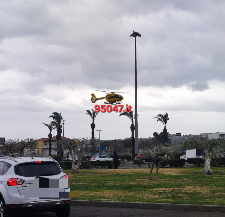SCONTRO TRA UNA UN CAMION ED UNA BICI, CICLISTA TRASPORTATO IN ELISOCCORSO AL CANNIZZARO DI CATANIA