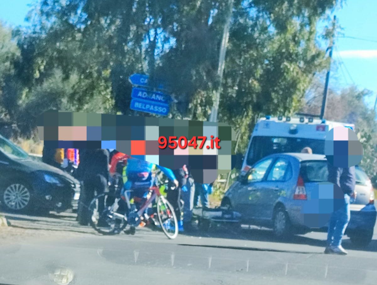 GRAVE INCIDENTE A SANTA MARIA DI LICODIA. SCONTRO  TRA UN AUTOVETTURA ED UN CICLISTA. SOCCORSI SUL POSTO