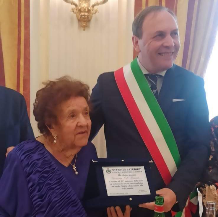 PATERNÒ. NONNA GIOVANNA TAGLIA IL TRAGUARDO PRESTIGIOSO DEI 100 ANNI
