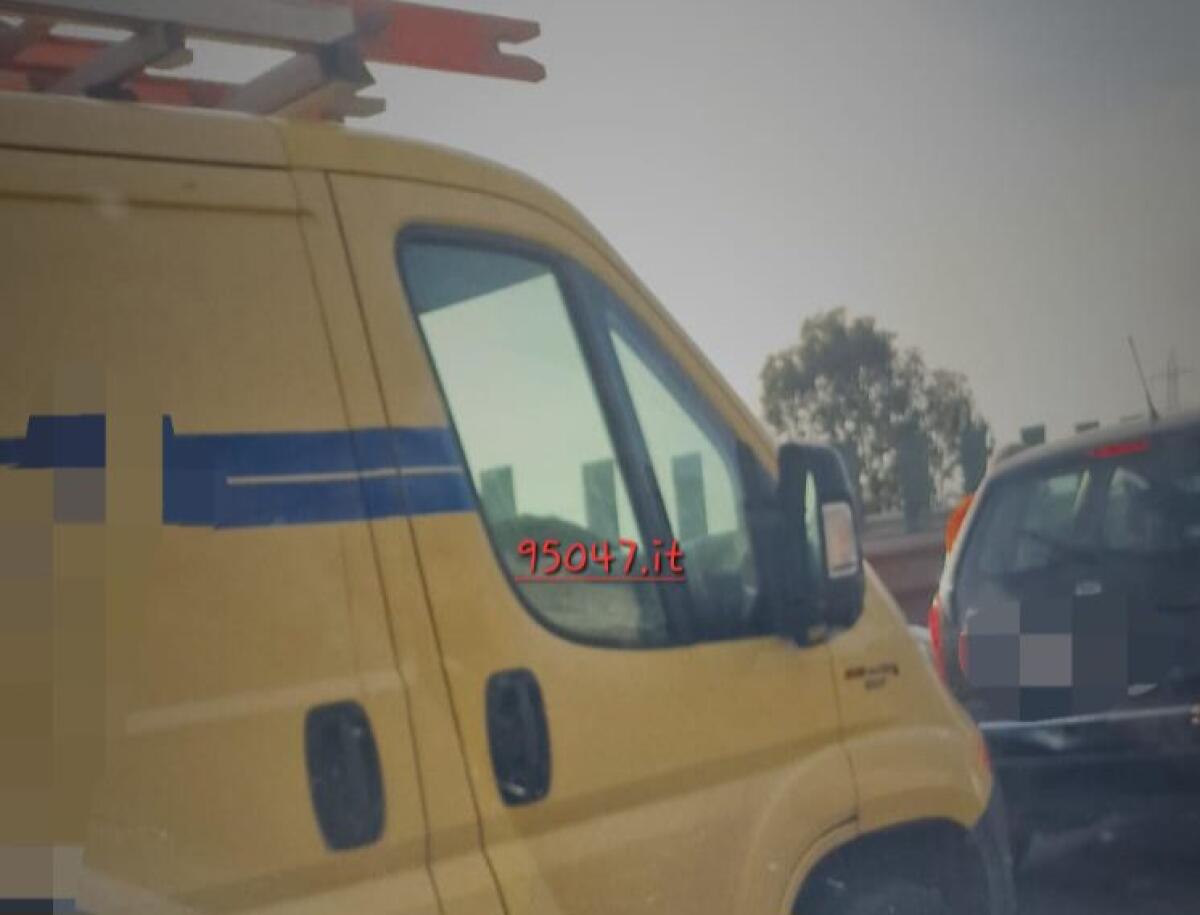 INCIDENTE SULLA SUPERSTRADA 121: SCONTRO TRA DUE VEICOLI, LUNGHE CODE - 