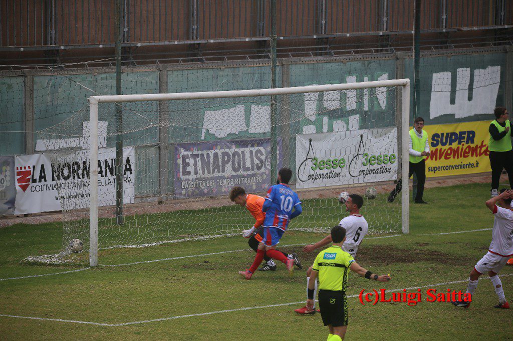 PATERNO’ CALCIO: VITTORIA CONTRO IL BOCALE, ORA IL MANDURIA – LE FOTO