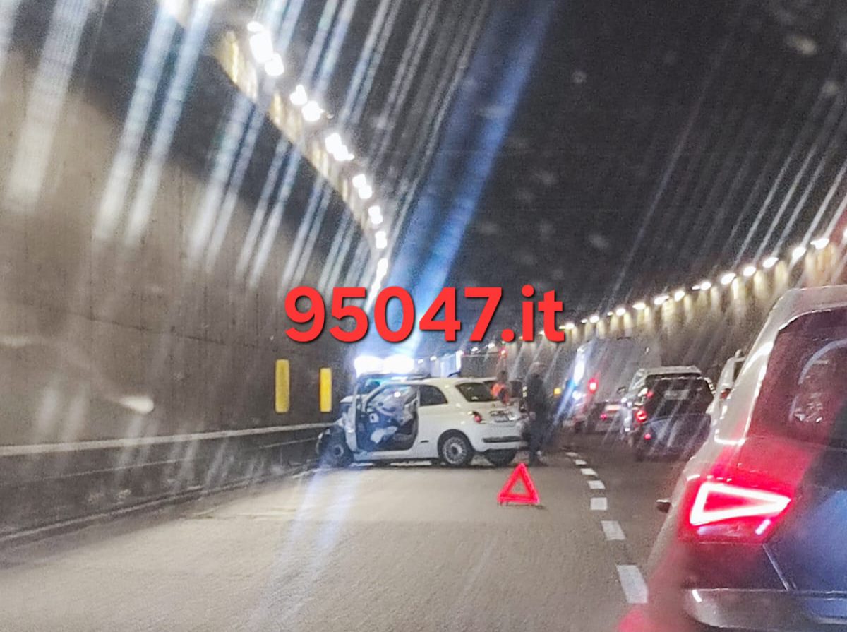 INCIDENTE SULLA TANGENZIALE DI CATANIA: LUNGHE CODE DOPO UNO SCONTRO TRA QUATTRO AUTO