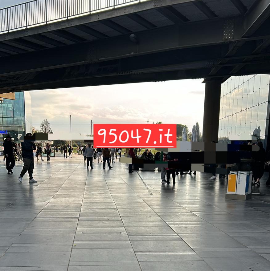 BELPASSO, EVACUATO PER UN INCENDIO IL CENTRO COMMERCIALE ETNAPOLIS