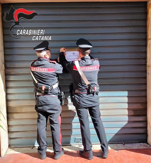 SANTA MARIA DI LICODIA.  BAR FREQUENTATO DA SOGGETTI CON PRECEDENTI PENALI E GIUDIZIARI (ANCHE PER MAFIA): CHIUSO PER 7 GIORNI