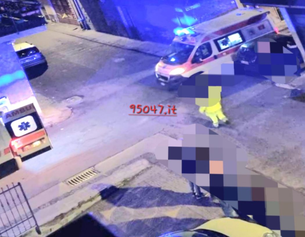 PATERNÒ. NELLA NOTTE  SCONTRO TRA UN AUTO ED UNO SCOOTER, FERITI