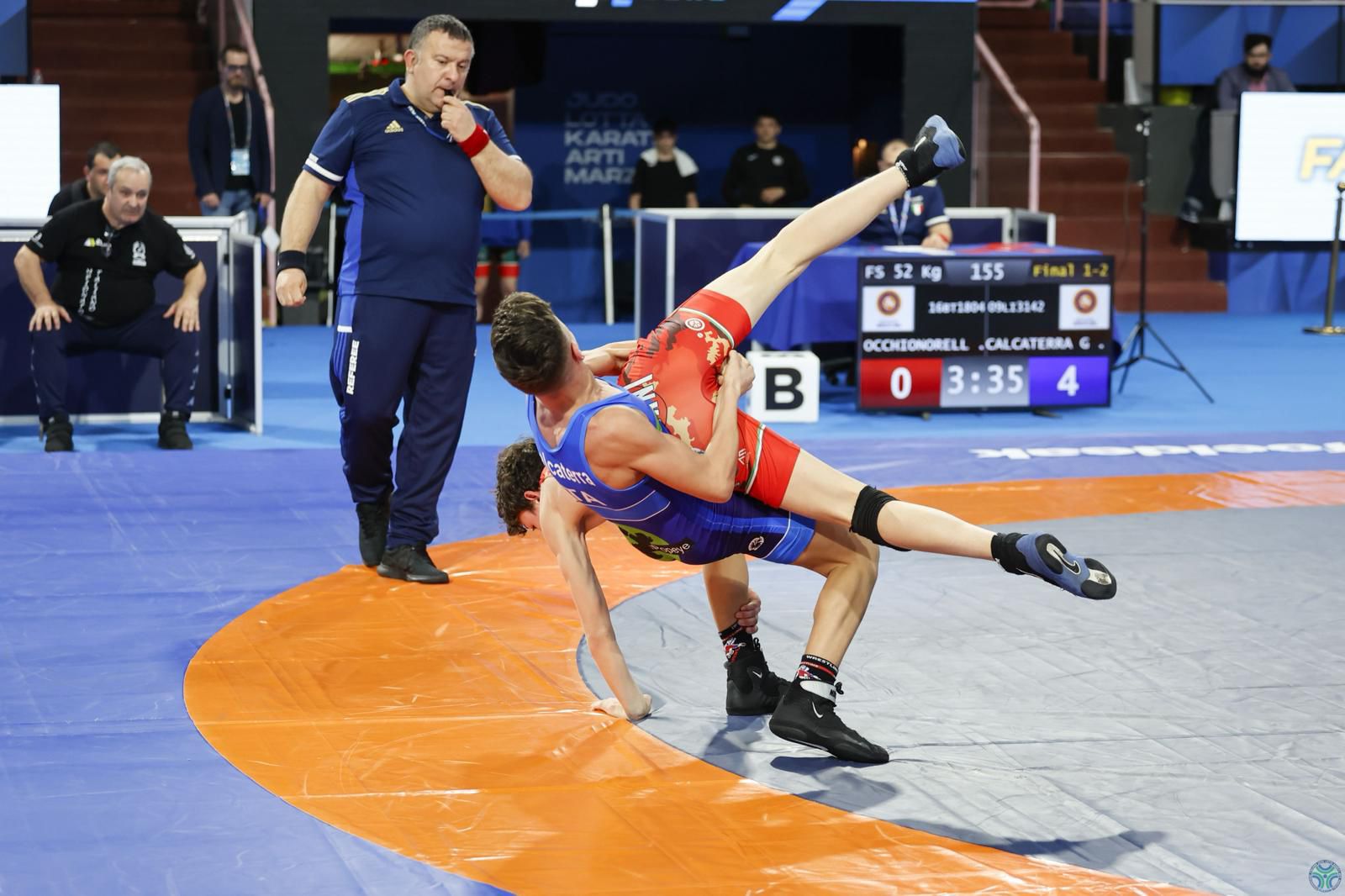 IL GIOVANISSIMO PATERNESE GIORGIO CONQUISTA IL TITOLO ITALIANO DI LOTTA LIBERA