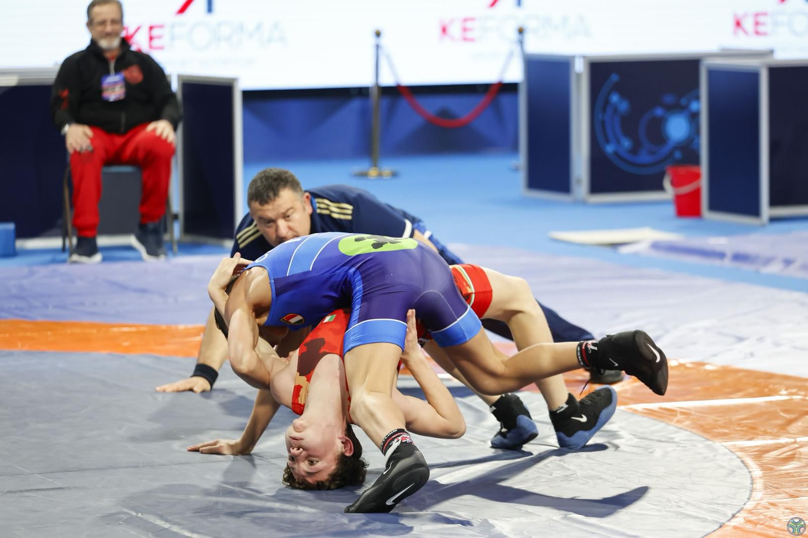 IL GIOVANISSIMO PATERNESE GIORGIO CONQUISTA IL TITOLO ITALIANO DI LOTTA LIBERA