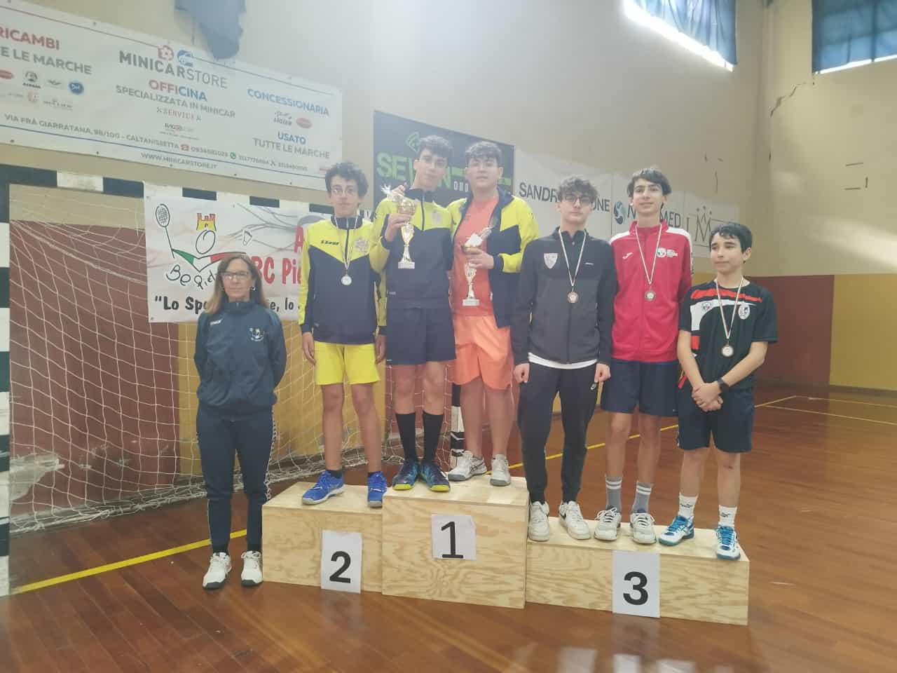 PATERNÒ BADMINTON TRIONFA AL TORNEO GRAND PRIX DI CALTANISSETTA
