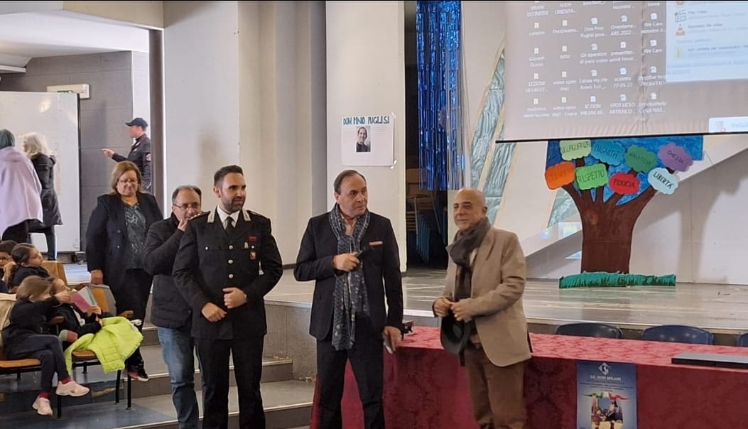 PATERNO'- "UN CARABINIERE PER AMICO",ANZI,TANTI CARABINIERI PER AMICI ALLA DON MILANI!