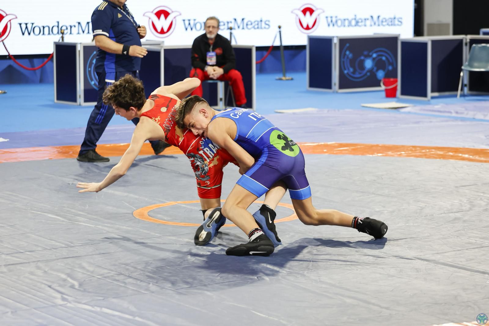 IL GIOVANISSIMO PATERNESE GIORGIO CONQUISTA IL TITOLO ITALIANO DI LOTTA LIBERA