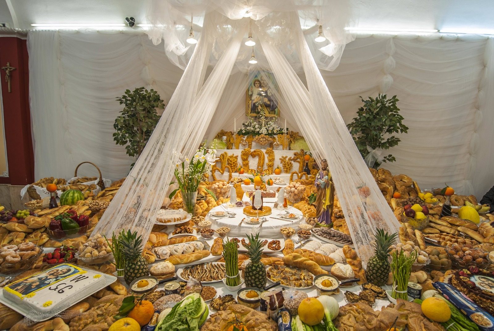 PATERNO'. INIZIO DEI FESTEGGIAMENTI CON LA BENEDIZIONE DELL'ALTERINO DI SAN GIUSEPPE