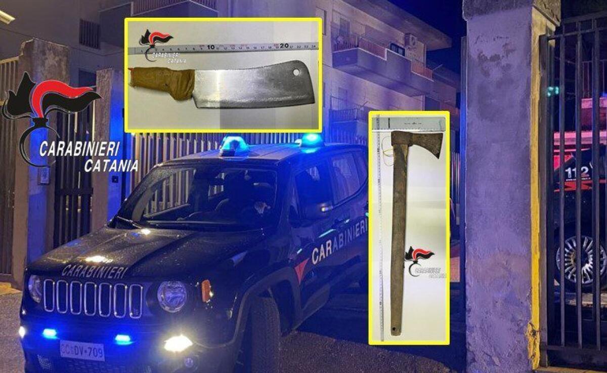 MIRABELLA IMBACCARI, LITIGANO IN PIAZZA ARMATI DI ASCIA E MANNAIA: UNO VIENE ARRESTATO, L’ALTRO FINISCE IN OSPEDALE - 