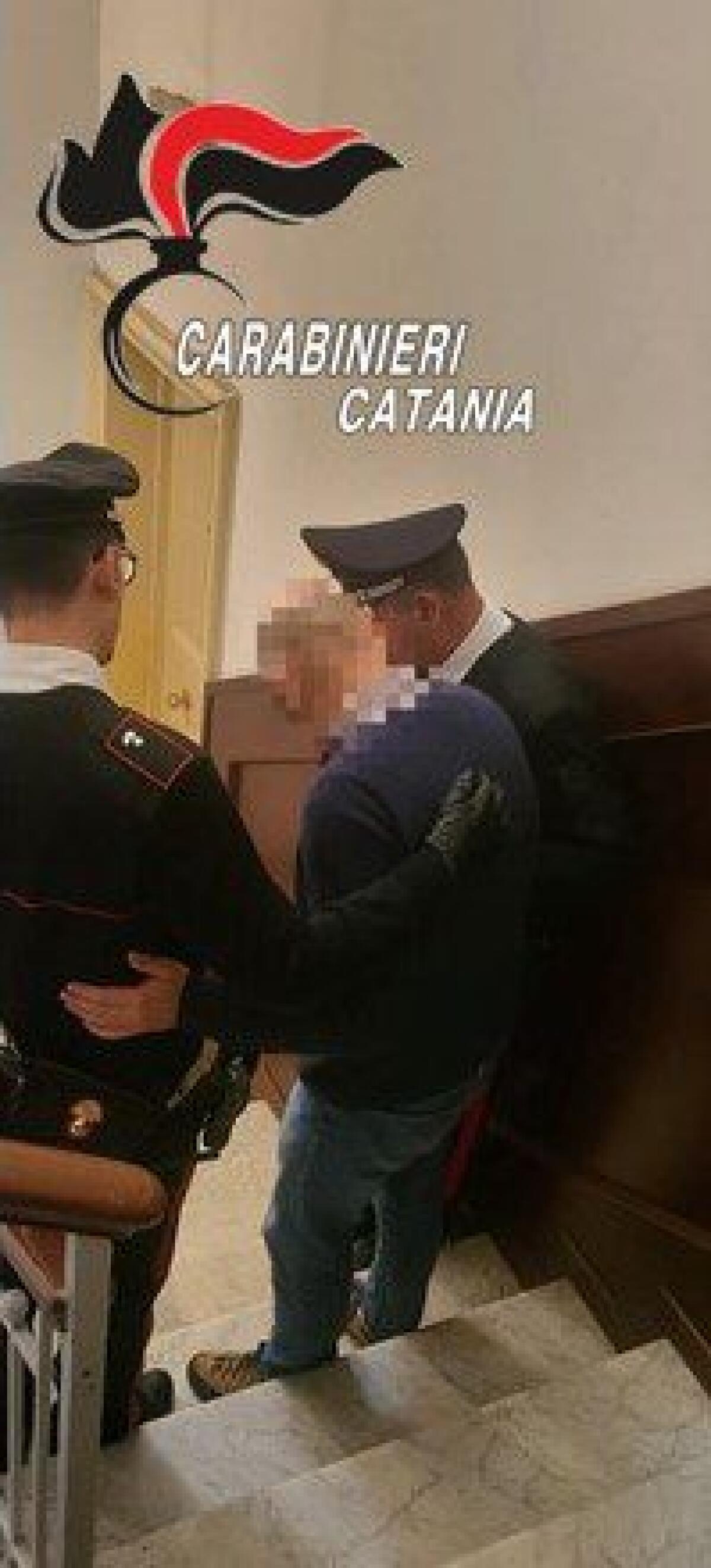 ACI TREZZA. GLI MUORE LA MOGLIE E PRESO DALLO SCORAMENTO 60ENNE TENTA IL SUICIDIO, SALVATO DAI CARABINIERI - 