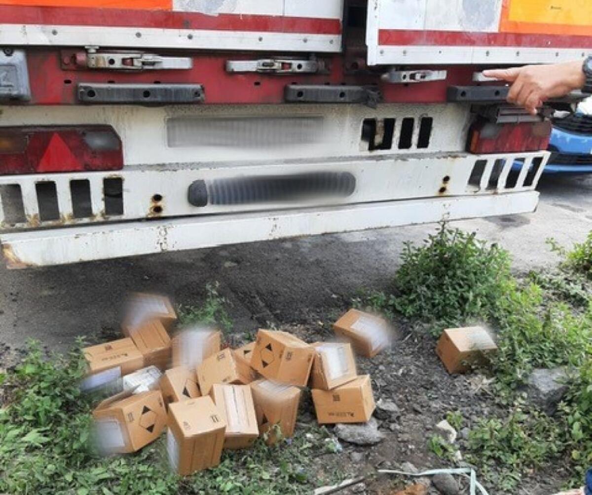 CATANIA. SORPRESI A RUBARE MERCE DA UN SEMIRIMORCHIO PARCHEGGIATO AL PORTO, TRE ARRESTI - 