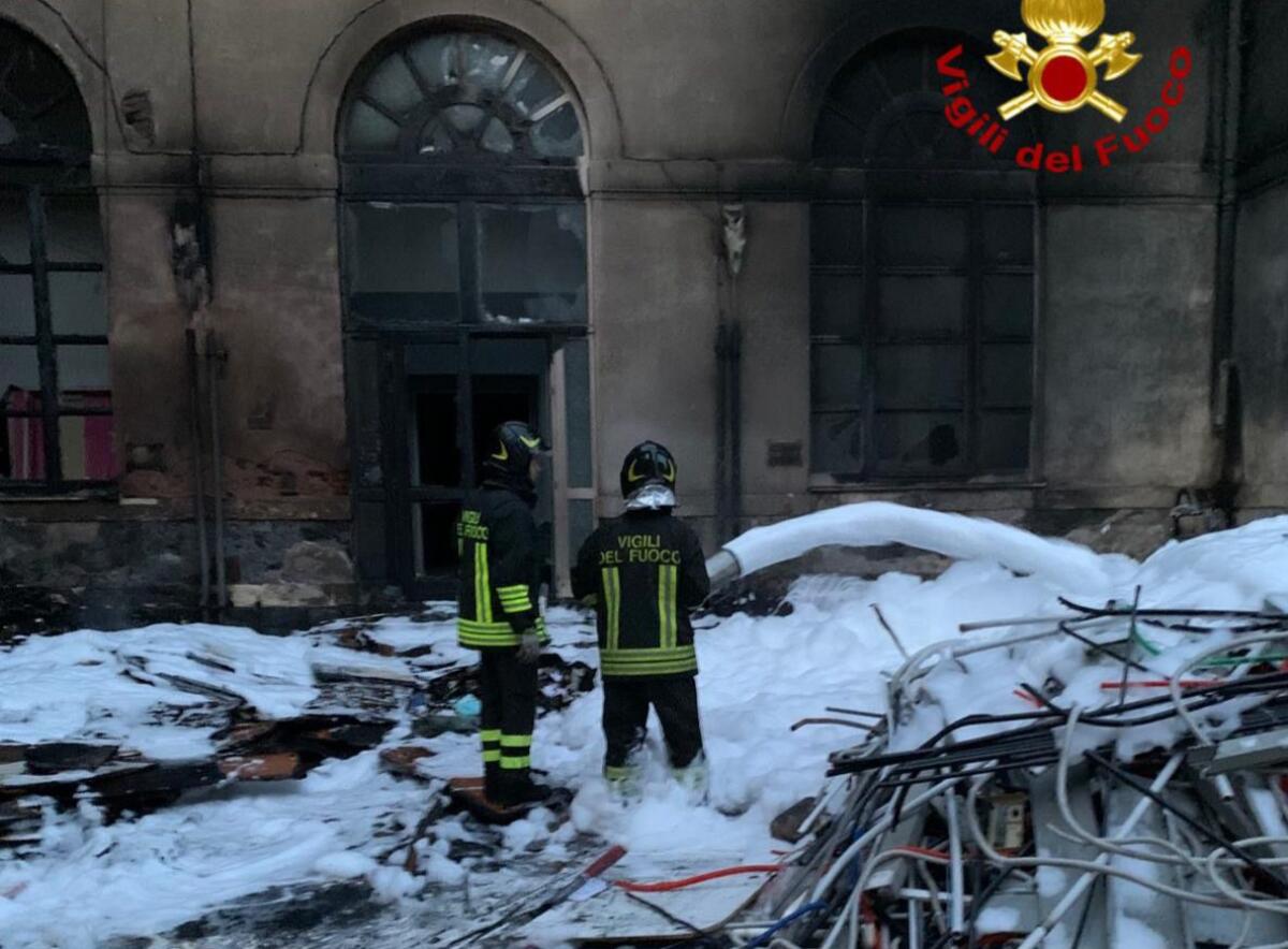 INCENDIO ALL’INTERNO DELL’EX PRESIDIO OSPEDALIERO “VITTORIO EMANUELE” A CATANIA - 