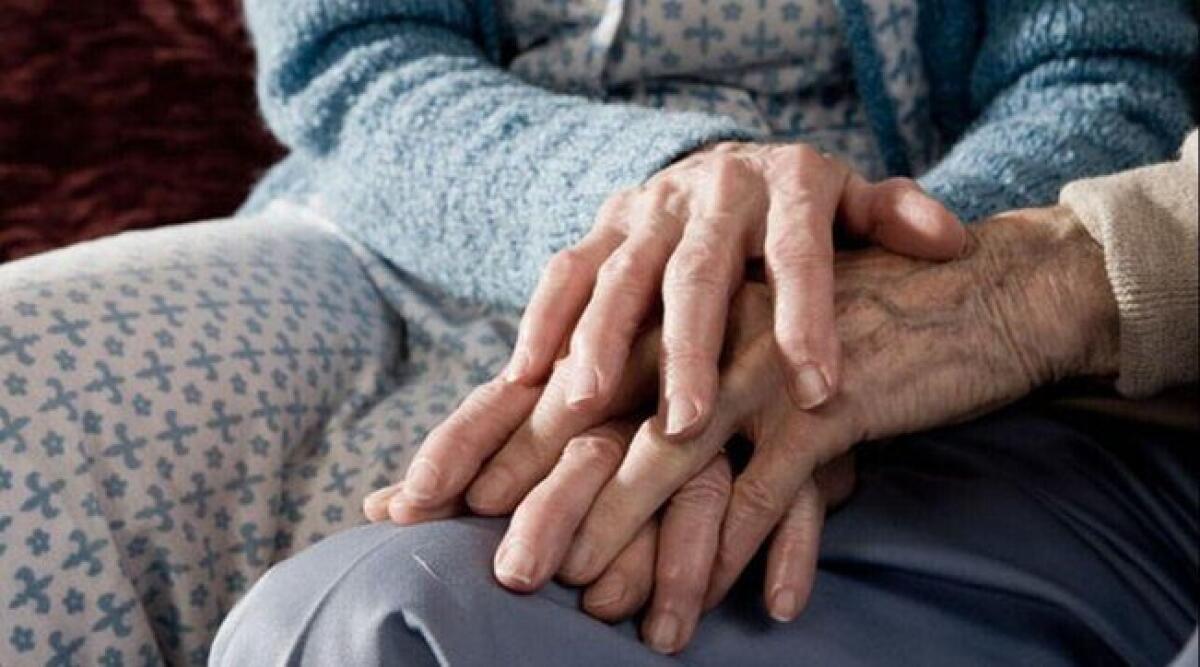 GIARRE , VIOLA IL DIVIETO DI AVVICINAMENTO E AGGREDISCE LA MADRE: ARRESTATO UN DICIOTTENNE - 