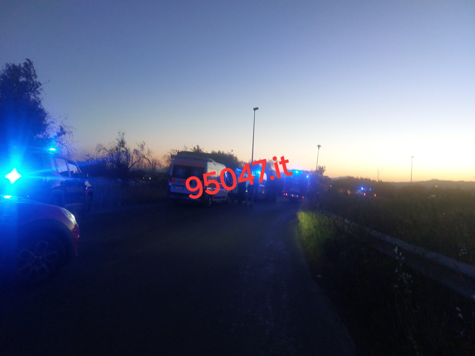 PATERNO' VIOLENTO SCONTRO TRA DUE AUTO IN CONTRADA AGNELLERIA, DUE FERITI