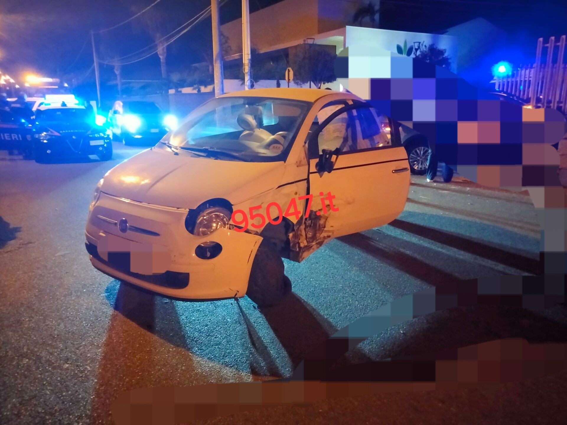 SCONTRO TRA DUE AUTO QUESTA NOTTE A SAN GIOVANNI LA PUNTA,  DUE FERITI