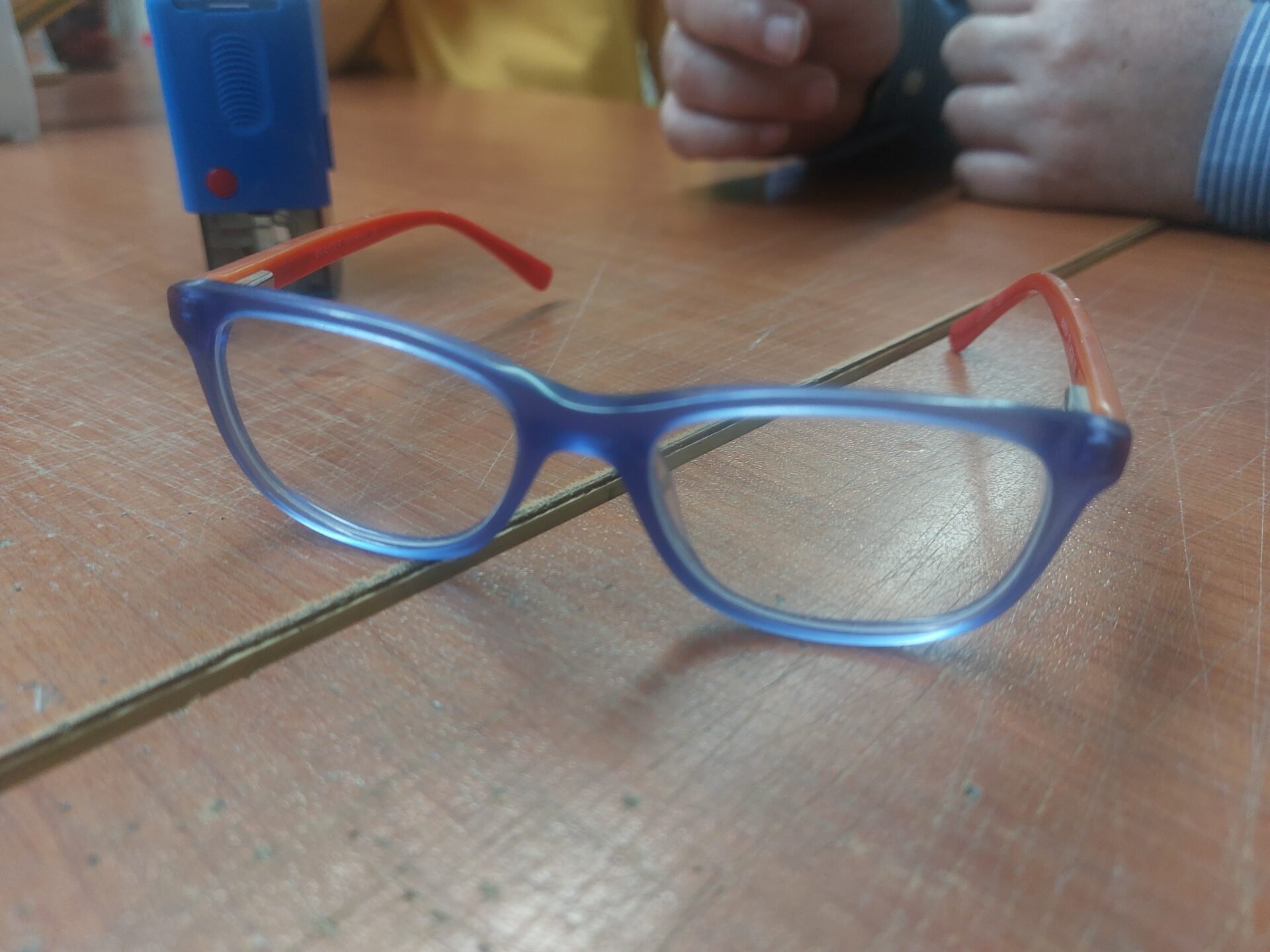 RUBRICA OGGETTI SMARRITI A PATERNÒ: OCCHIALI RITROVATI