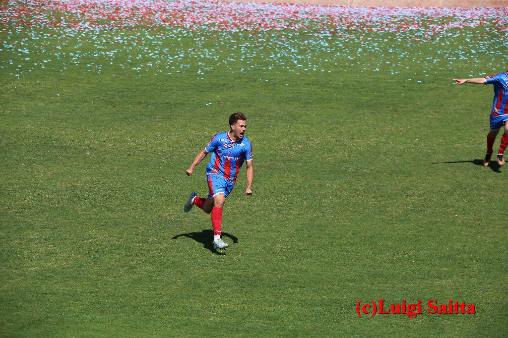 PATERNO’ CALCIO: IL SOGNO CONTINUA, CONQUISTATA LA FINALE DI COPPA