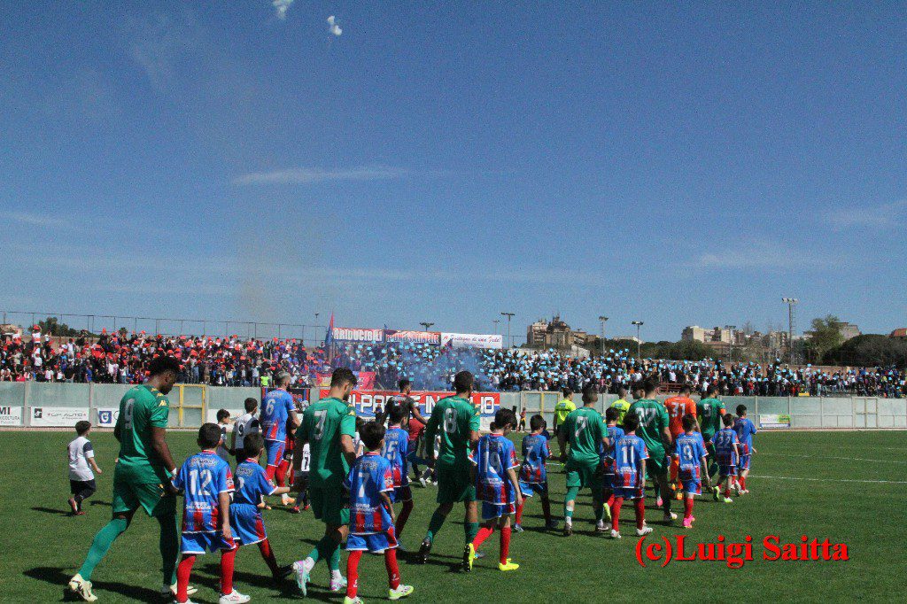 PATERNO’ CALCIO: IL SOGNO CONTINUA, CONQUISTATA LA FINALE DI COPPA