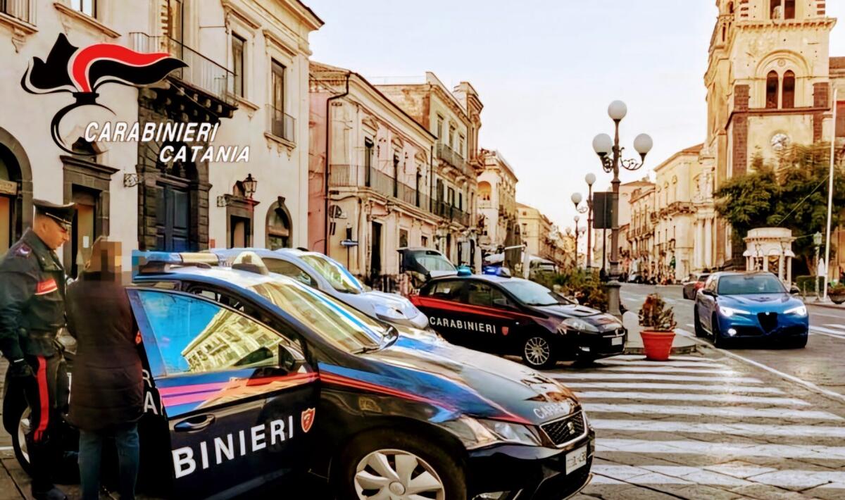 MALTRATTAMENTI IN FAMIGLIA E ATTI PERSECUTORI AD ACIREALE. - 