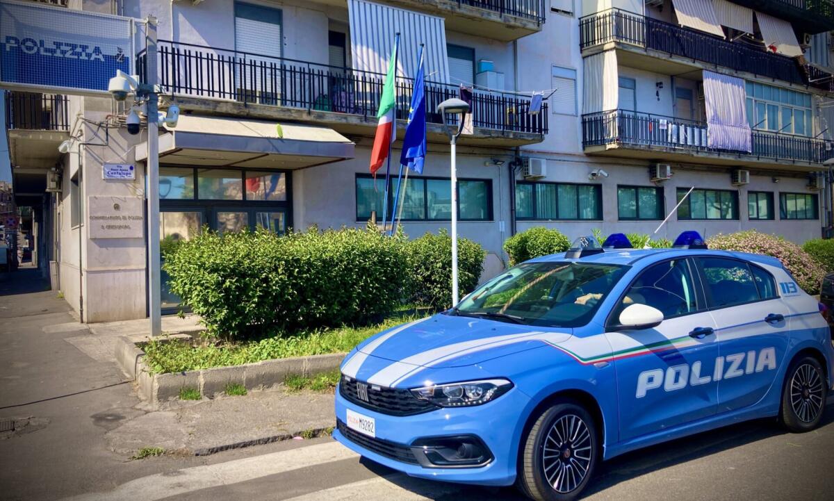 CATANIA. LE RUBANO L’AUTO MA LA POLIZIA DI STATO, DOPO QUALCHE ORA, LA CHIAMA PER RESTITUIRGLIELA  - 