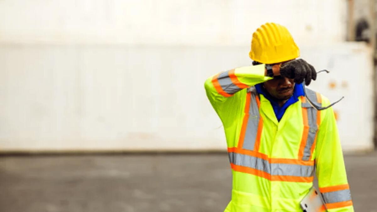TROPPO CALDO IN ESTATE, VIETATO LAVORARE DALLE 12 ALLE 16 IN SICILIA - 