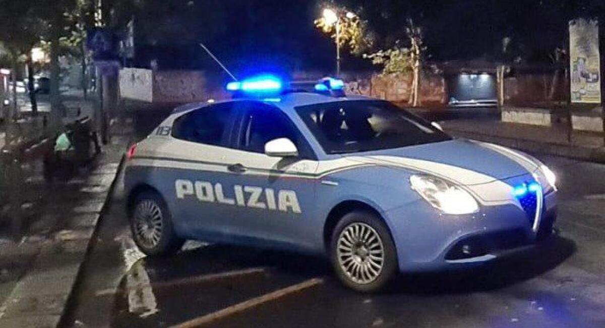 CATANIA. ATTIRA STRANIERO IN UN VICOLO PROMETTENDO UN RAPPORTO SESSUALE E INVECE C’È L’AMICO CHE TENTA UNA RAPINA: ARRESTATA UNA DONNA - 