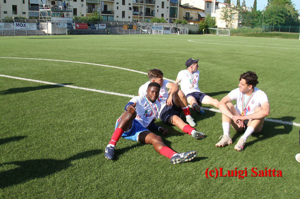 PATERNO’ CALCIO: LA FESTA CONTINUA, RIVIAMO LA FINALE TRA TIFOSI E FESTEGGIAMENTI