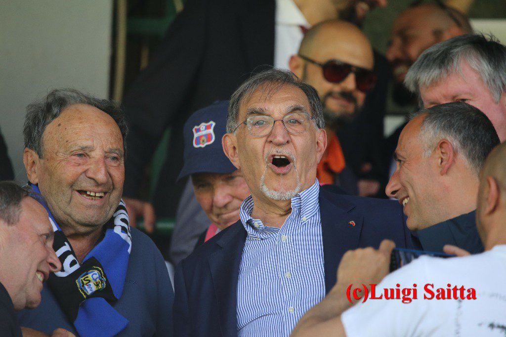 PATERNO’ CALCIO: LA FESTA CONTINUA, RIVIAMO LA FINALE TRA TIFOSI E FESTEGGIAMENTI