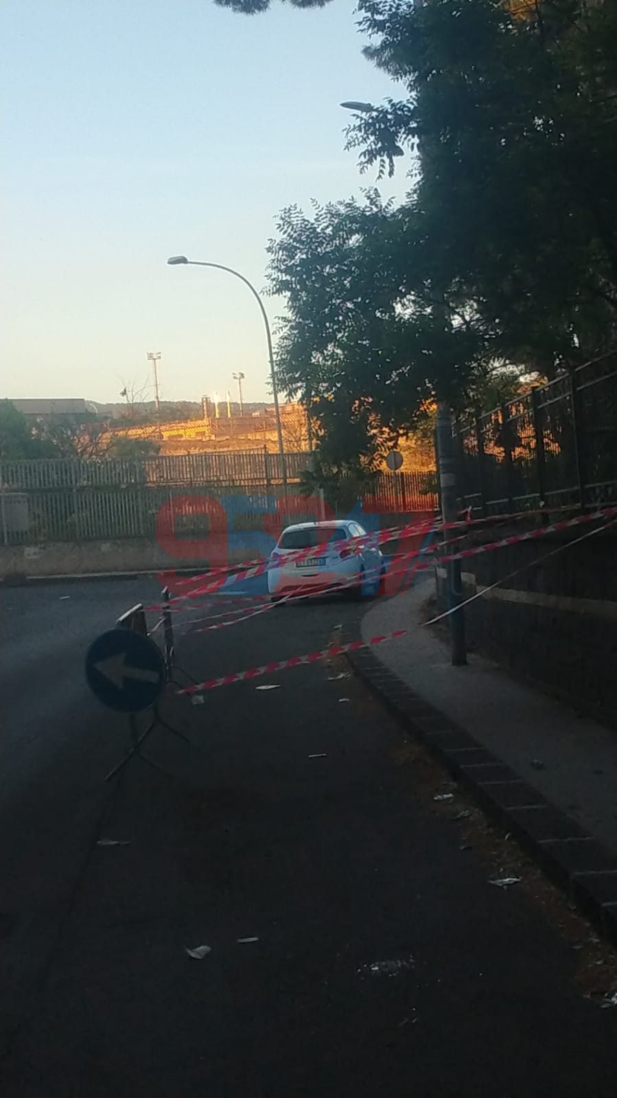 PATERNÒ.  GROSSI RAMI PERICOLANTI, I VIGILI DEL FUOCO ALLA VILLA MONCADA