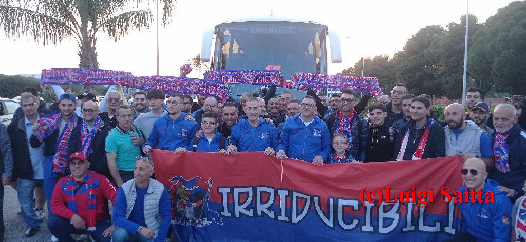 PATERNO’ CALCIO: LA FESTA CONTINUA, RIVIAMO LA FINALE TRA TIFOSI E FESTEGGIAMENTI