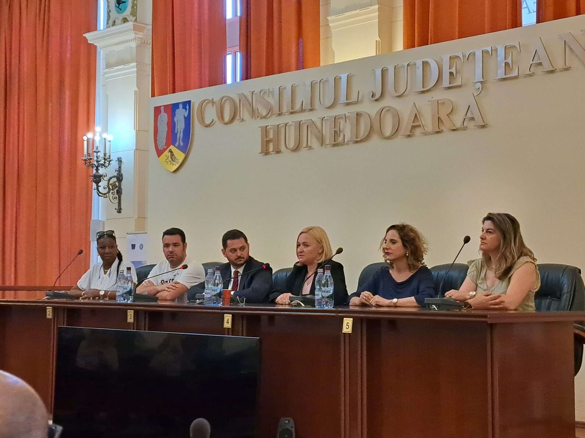 DALL'I.C. DON MILANI DI PATERNO' ALLA VERDE TRANSILVANIA.