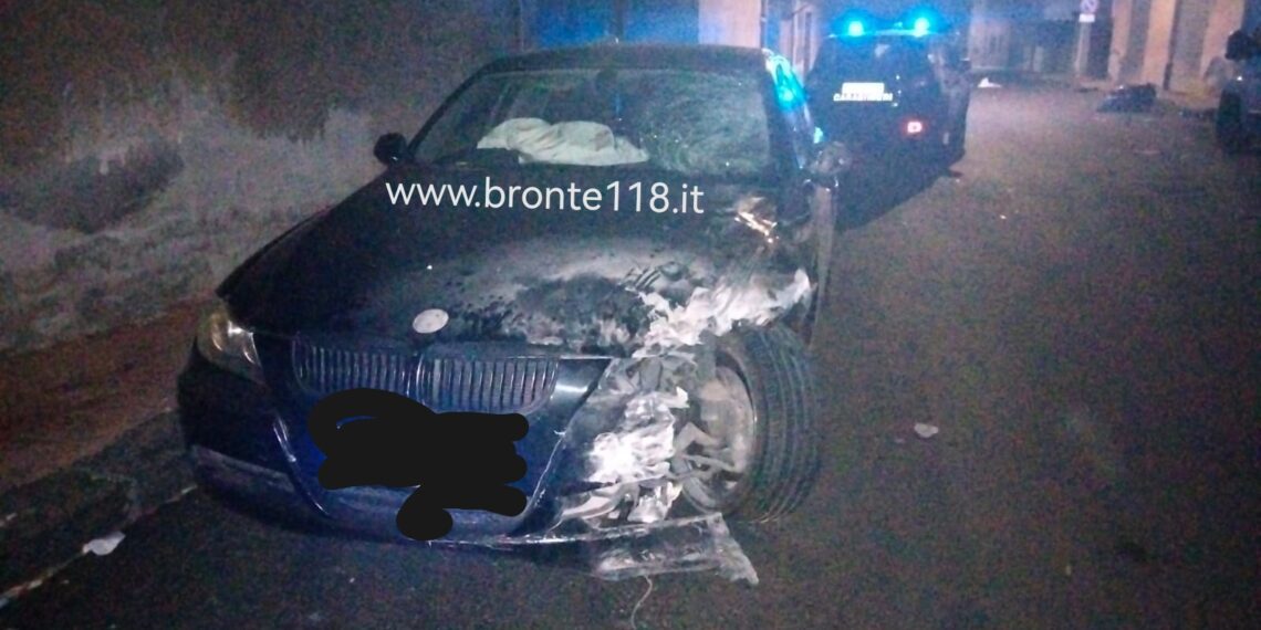 ADRANO: SCONTRO SCOOTER BMW IERI SERA GRAVE UN 16ENNE