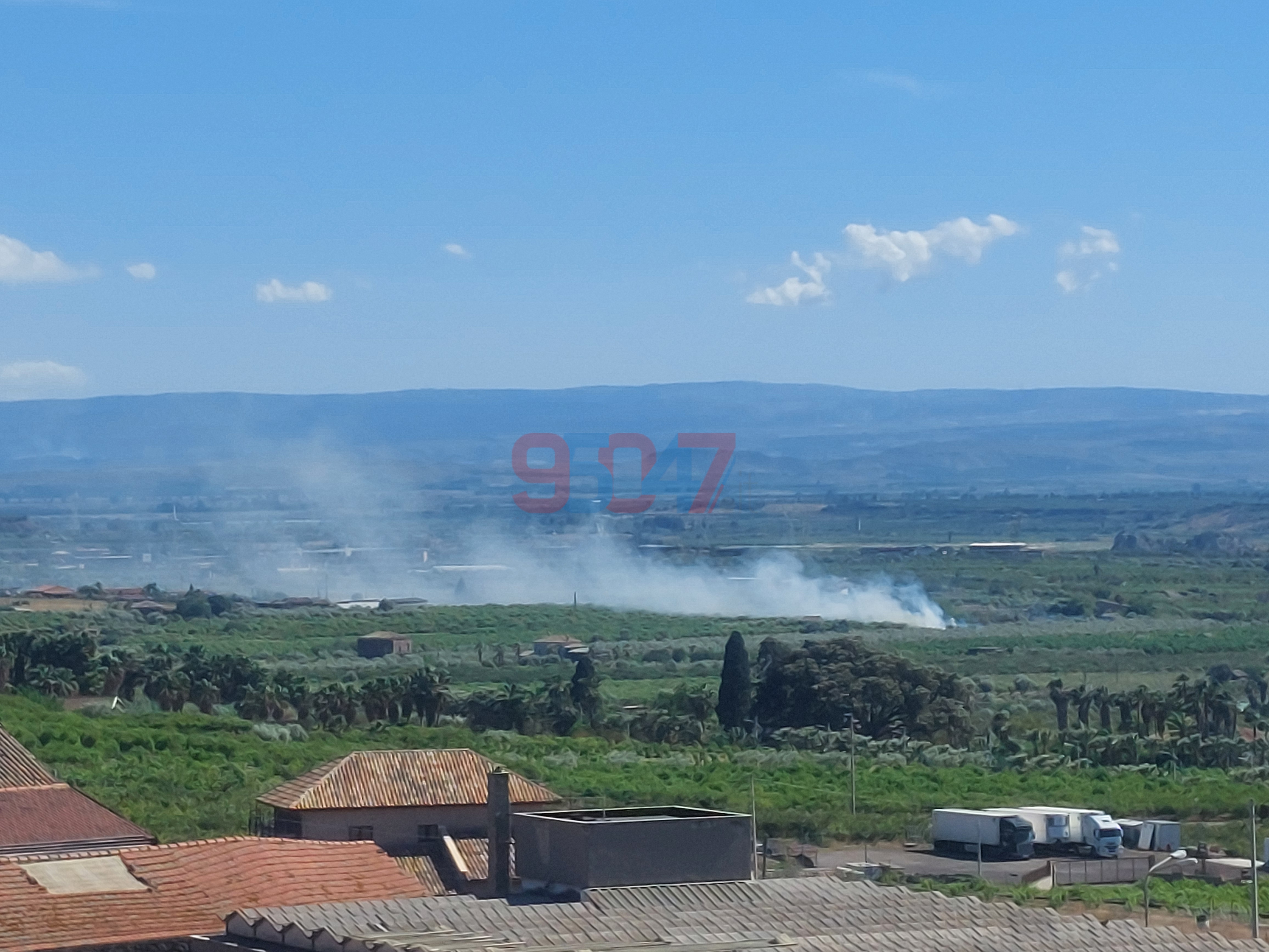 IN CORSO DUE VASTI INCENDI DI STERPAGLIE IN ZONA SAN MARCO