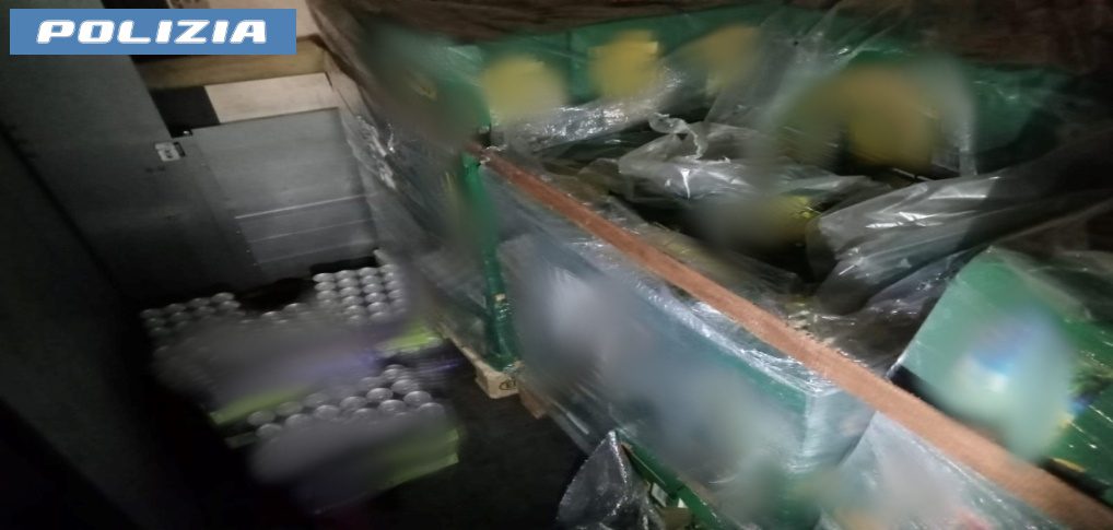 CATANIA. RUBAVANO AI SEMIRIMORCHI POSTEGGIATI AL PORTO, SEI PREGIUDICATI DENUNCIATI