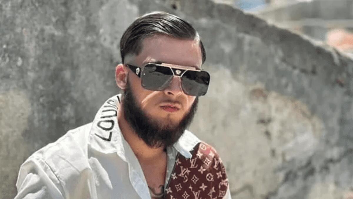 CADAVERE DI UN GIOVANE TROVATO IN STRADA A MESSINA: ACCANTO AL CORPO L’ARMA CHE LO HA UCCISO - 