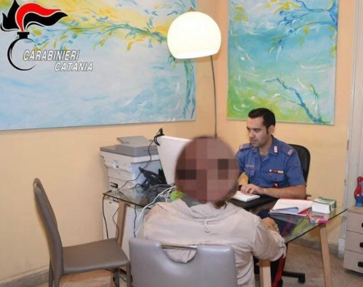 PATERNÒ, GIÀ AI DOMICILIARI MINACCIA DI MORTE LA MADRE E IL FRATELLO DISABILE: ARRESTATO 55ENNE - 