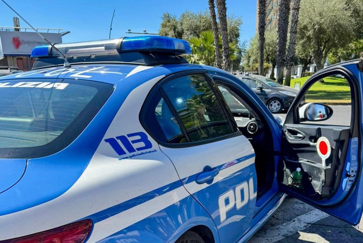 CATANIA. TENTA DI SCASSINARE LA CASSA DI UN BAR MA IL TITOLARE SEGUE IL FURTO DALLE VIDEOCAMERE - 