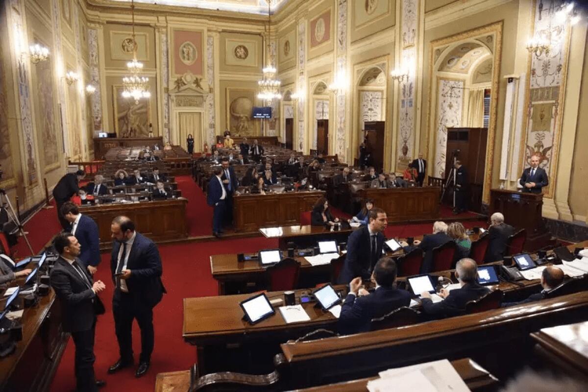 DEPUTATI ALL’ARS “ASSENTEISTI”: GIÀ 11 QUELLI MULTATI - 