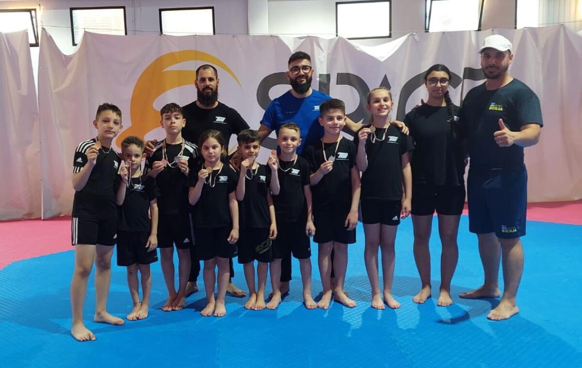 IL TAEKWONDO DEL TEAM DI TONY MARLETTA 5 ORO NAZIONALI VINTI A ROMA - 