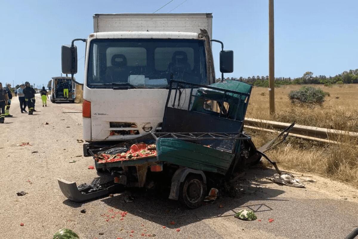 CAMPOBELLO DI MAZARA. TRE RUOTE TRAVOLTO DA UN CAMION: MUORE UNA DONNA, GRAVISSIMO IL COMPAGNO - 