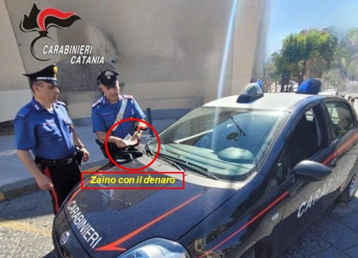 ACI SANT'ANTONIO. RUBANO UNA CASSAFORTE MA DIMENTICANO UN CELLULARE SUL POSTO: LOCALIZZATI E PRESI - 