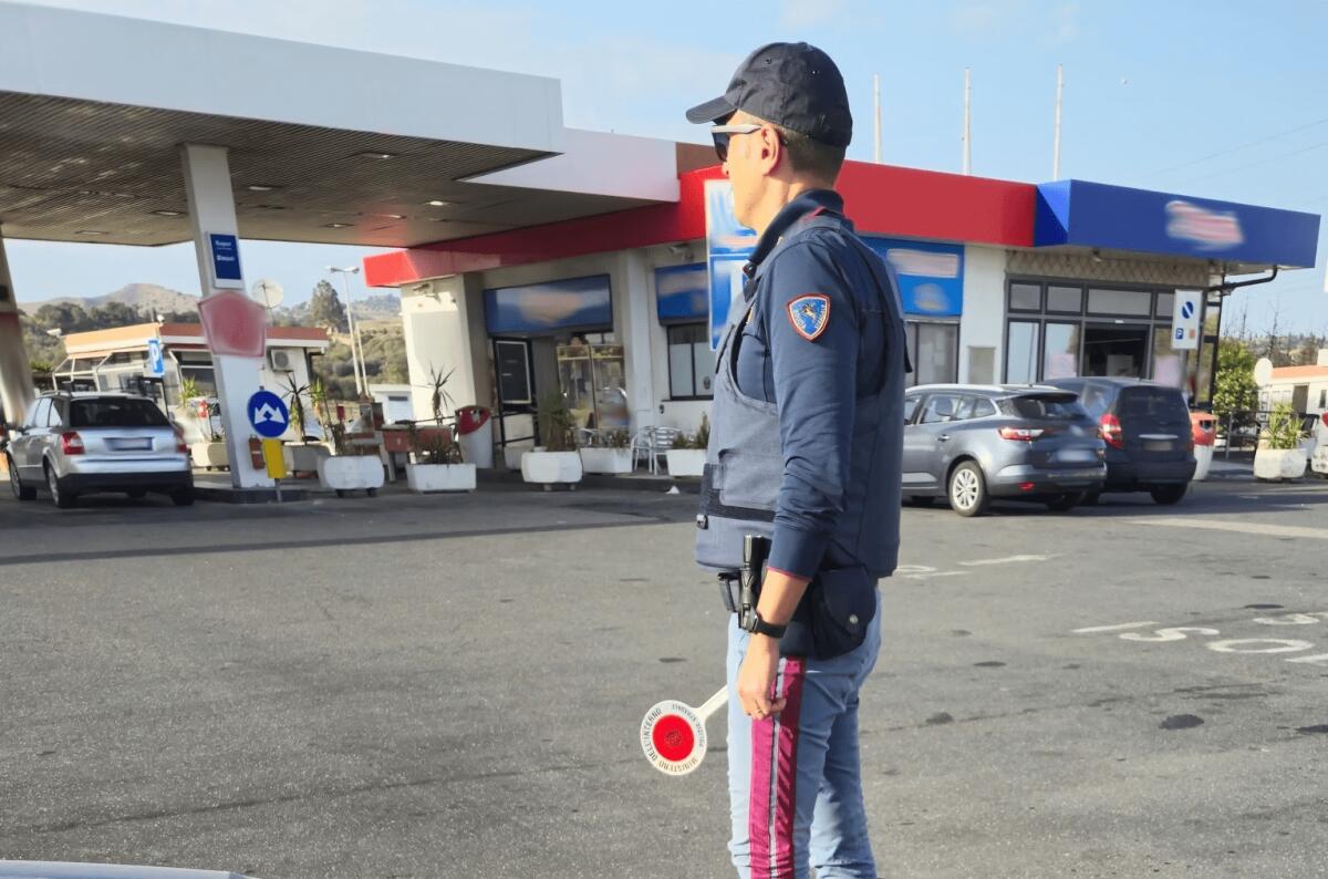 TENTANO LA “TRUFFA DELLO SPECCHIETTO” SULLA TANGENZIALE DI CATANIA: FERMATI DUE ADRANITI - 