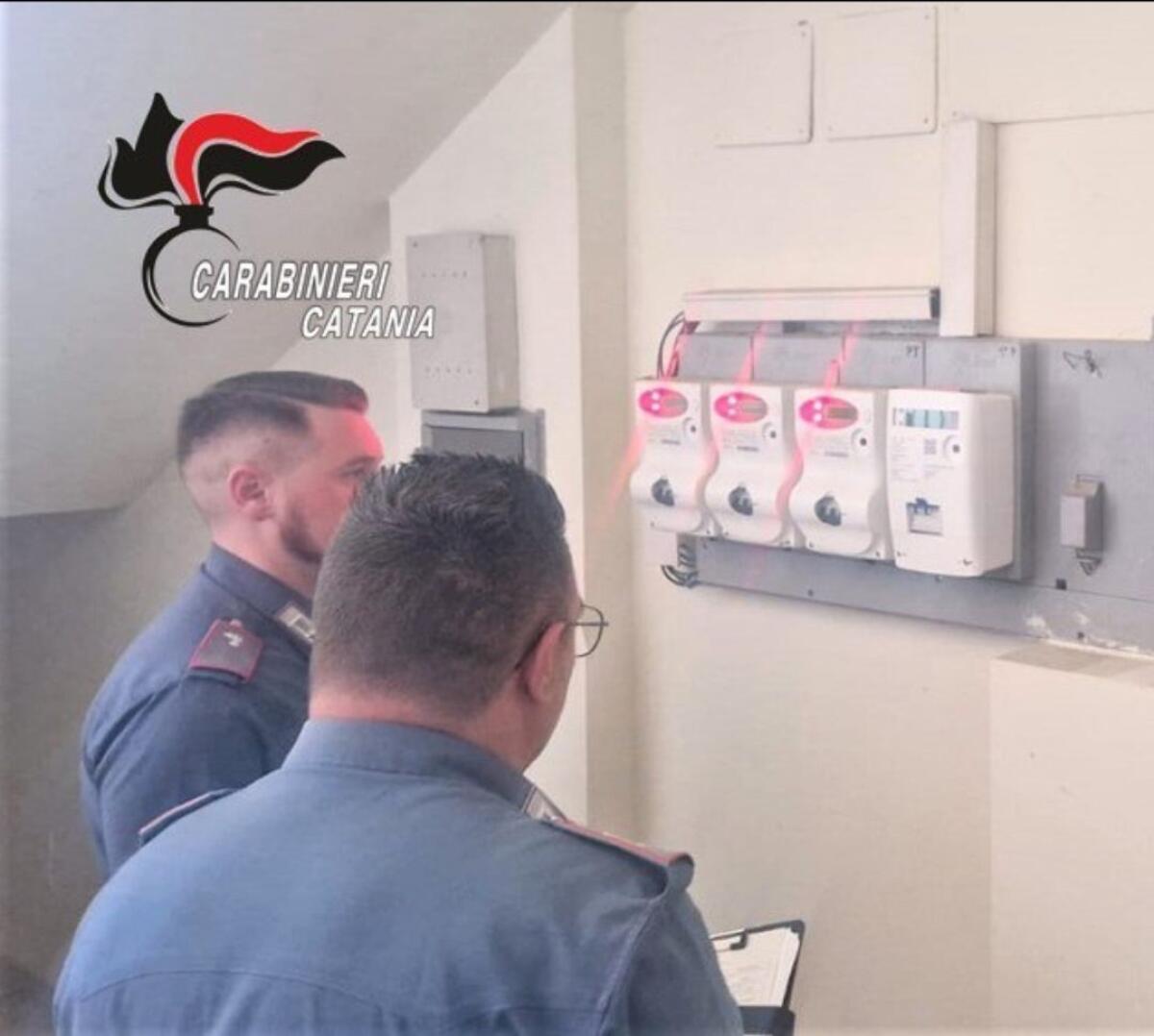 RUBAVA ENERGIA ELETTRICA E IL “PULSANTE” ERA DIETRO LA STATUA DI SAN PADRE PIO - 