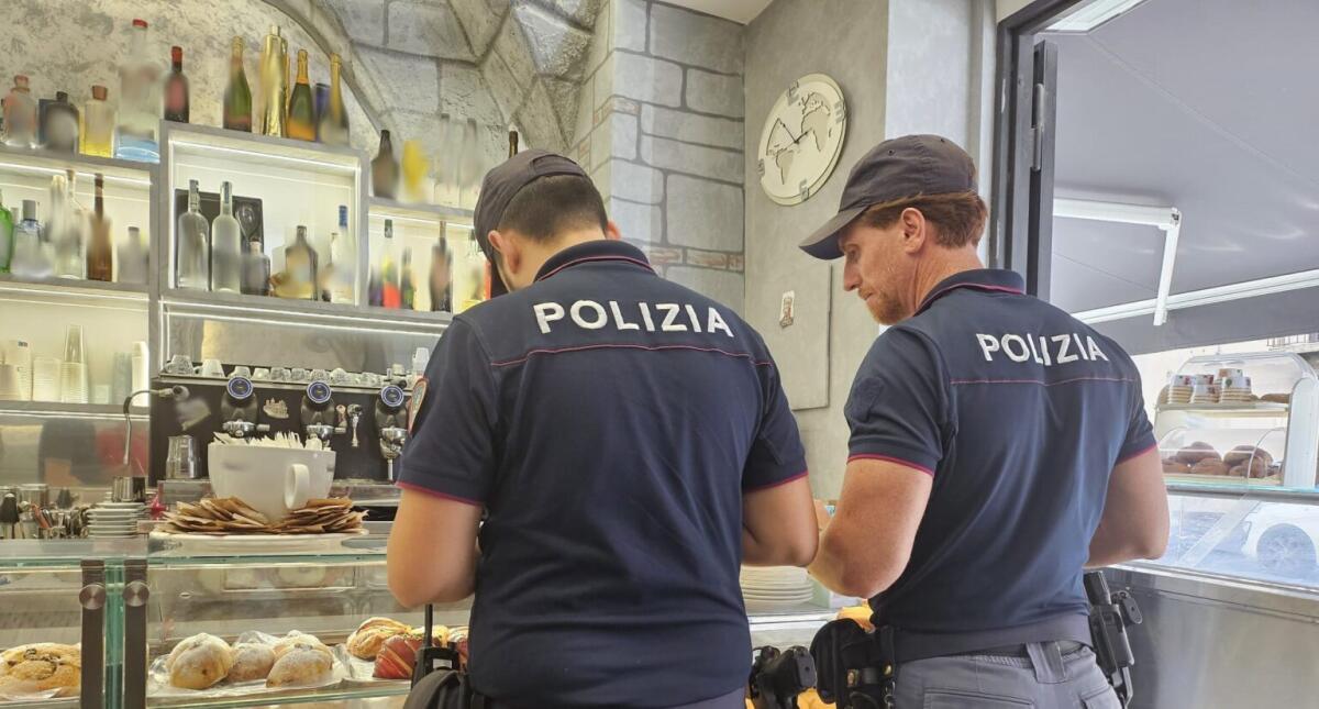 OPERAZIONE DI POLIZIA A SAN CRISTOFORO: IDENTIFICATE 122 PERSONE,  MULTATI 10 VEICOLI E TRE ATTIVITÀ SOSPESE - 