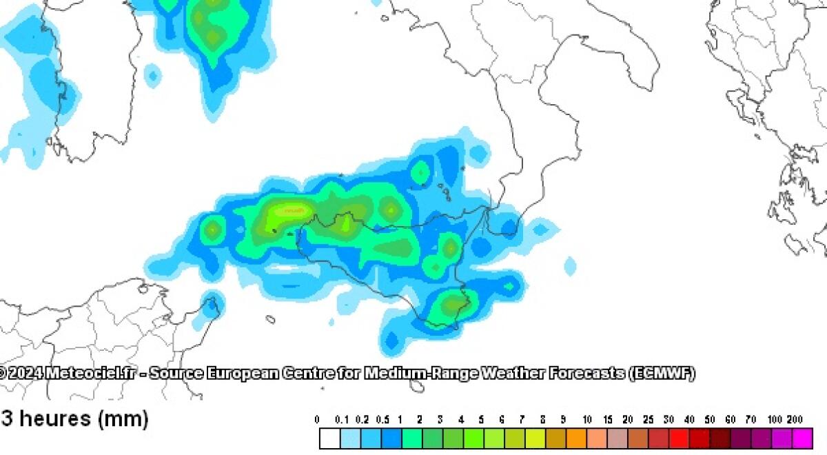 METEO. INIZIO SETTIMANA CON CALDO MODERATO, NUBI SPARSE E POSSIBILI PIOGGE LOCALI, IN ATTESA DEL CALDO INTENSO - 