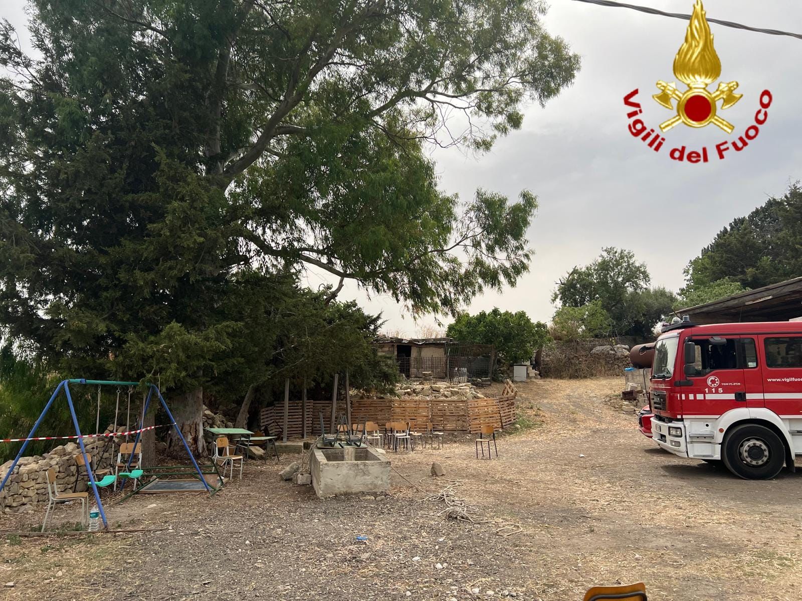 TRAGEDIA A PALAZZOLO ACREIDE (SR), DONNA E BIMBO CADONO IN UN POZZO: IL PICCOLO È MORTO