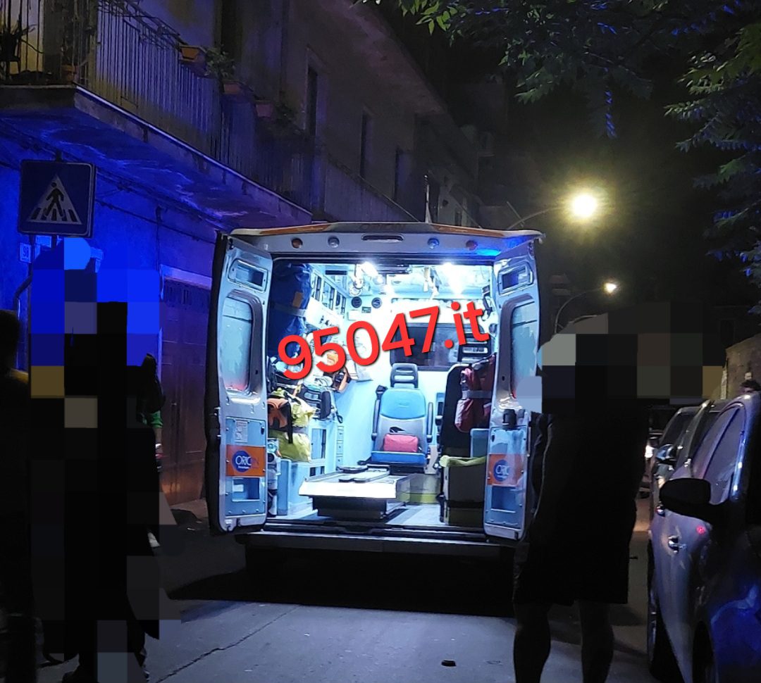 PATERNÒ: SCONTRO TRA AUTO E SCOOTER IERI SERA IN VIA ISOLE EOLIE, FERITO CENTAURO